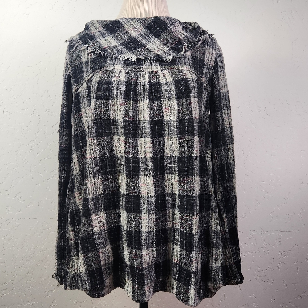 FREE PEOPLE || PLAID BLACK AND WHITE SWEATER